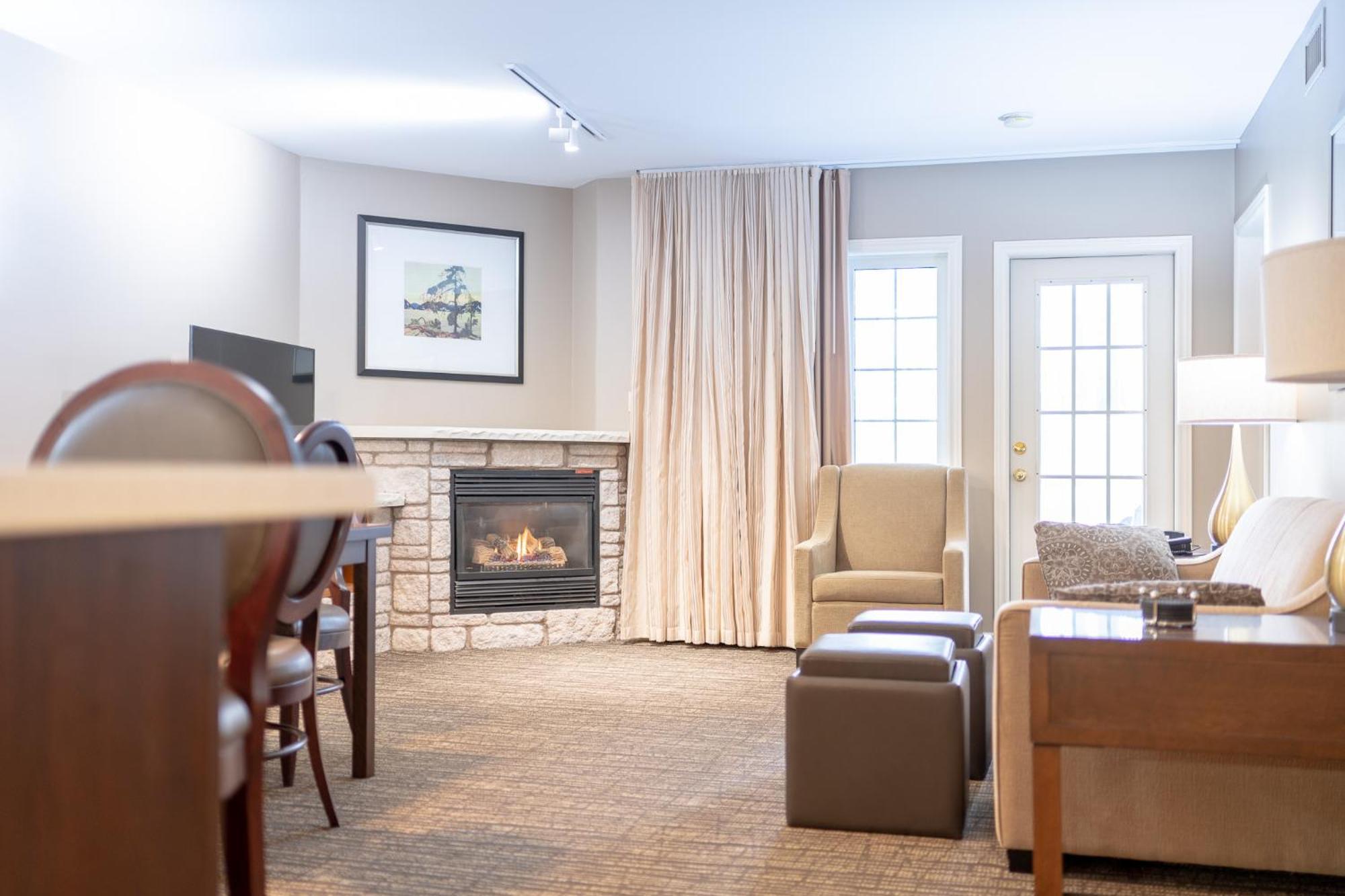 Horseshoe Valley Suites - The Aurora Shanty Bay المظهر الخارجي الصورة