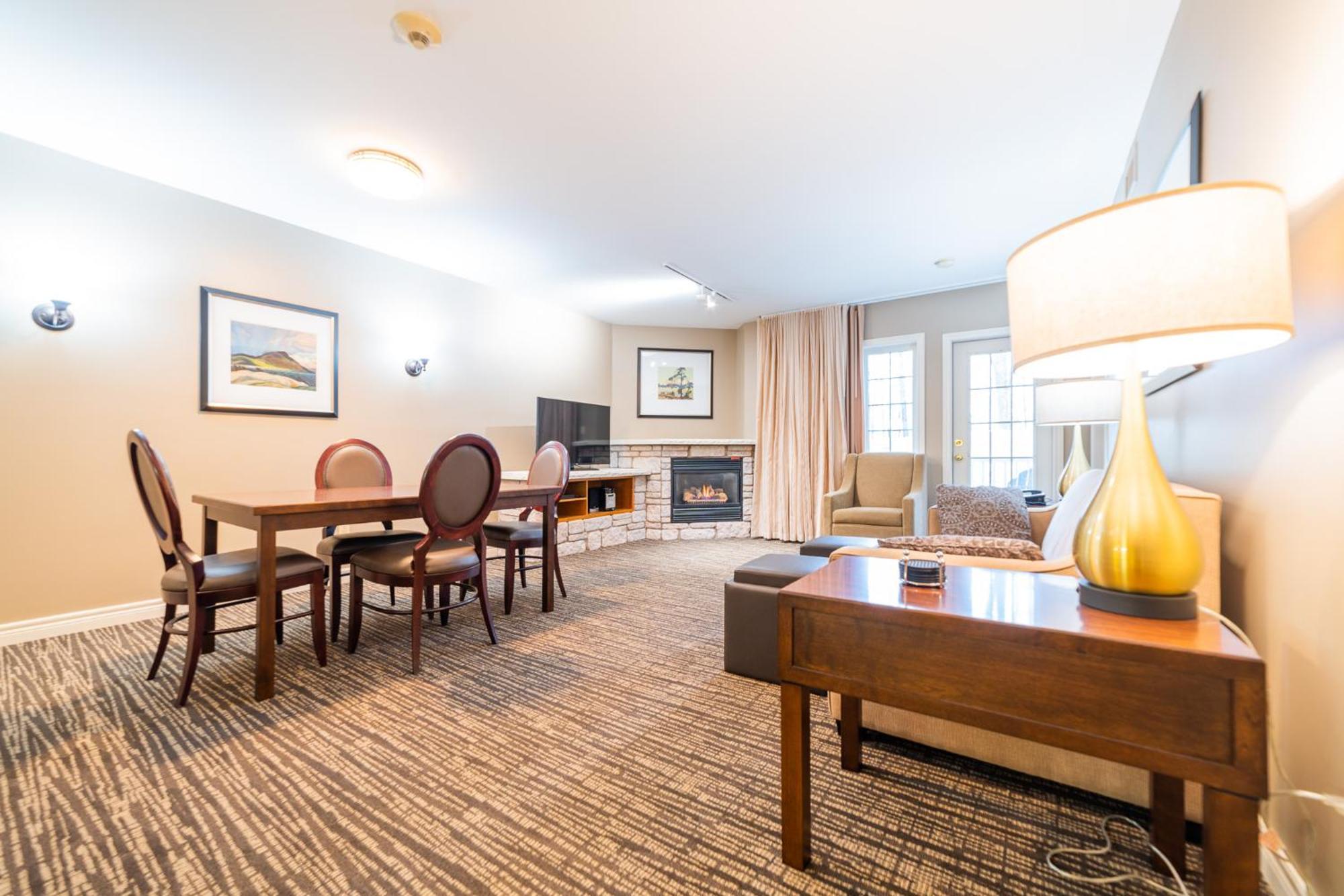 Horseshoe Valley Suites - The Aurora Shanty Bay المظهر الخارجي الصورة