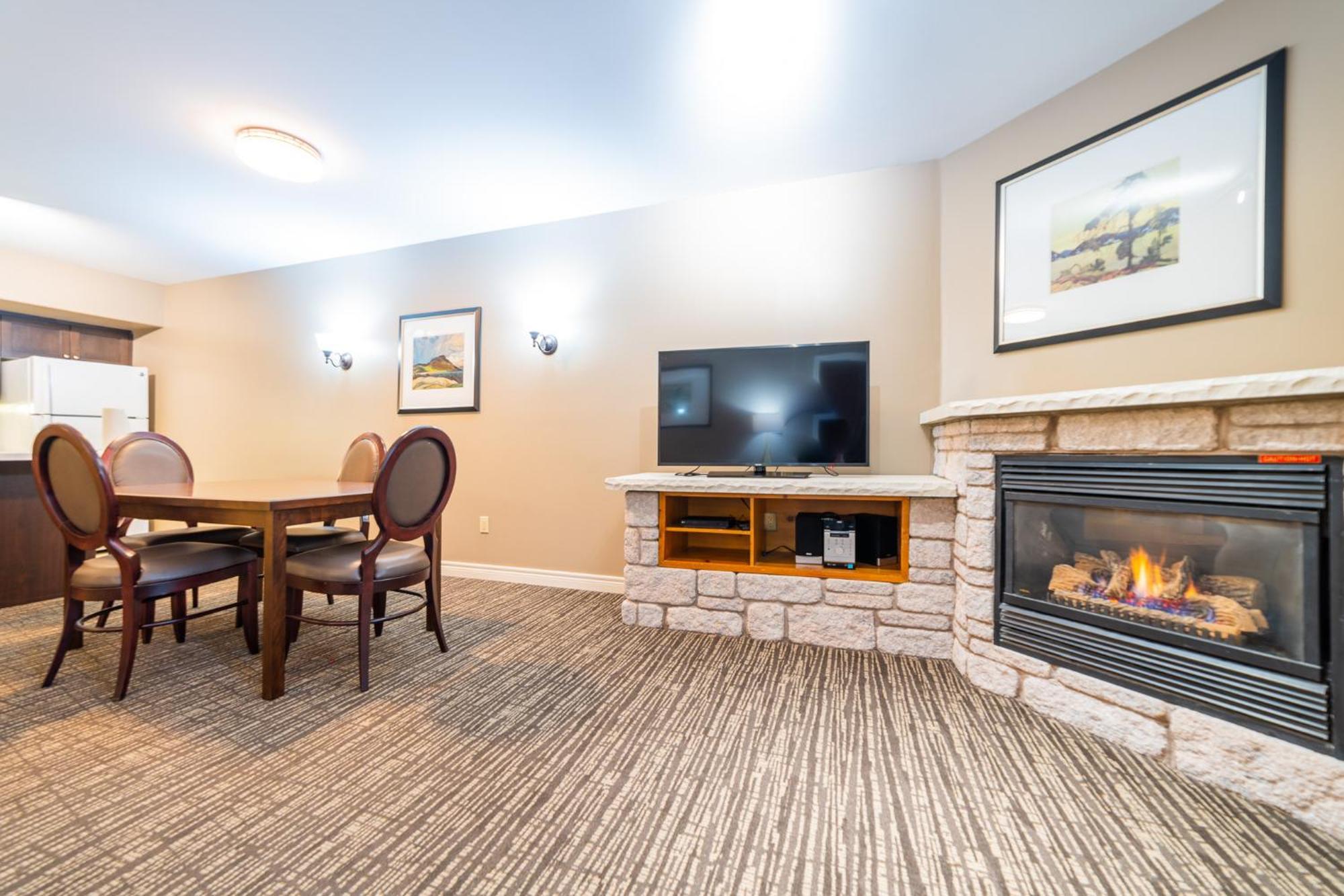 Horseshoe Valley Suites - The Aurora Shanty Bay المظهر الخارجي الصورة
